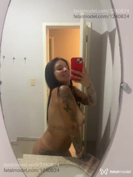 Acompanhante mulher com cabelo castanho de olhos castanhos em Vila Velha - Rebeca