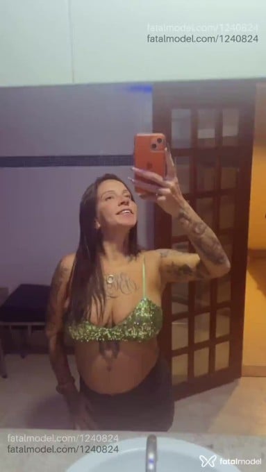 Acompanhante mulher com cabelo castanho de olhos castanhos em Vila Velha - Rebeca
