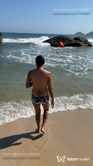 Acompanhante homem trans com cabelo castanho de olhos castanhos em Goiânia - Robert Prada