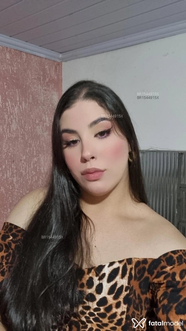 Acompanhante mulher trans morena (o) de olhos castanhos em Vazante Acompanhante mulher trans morena (o) de olhos castanhos em Vazante - Alissa