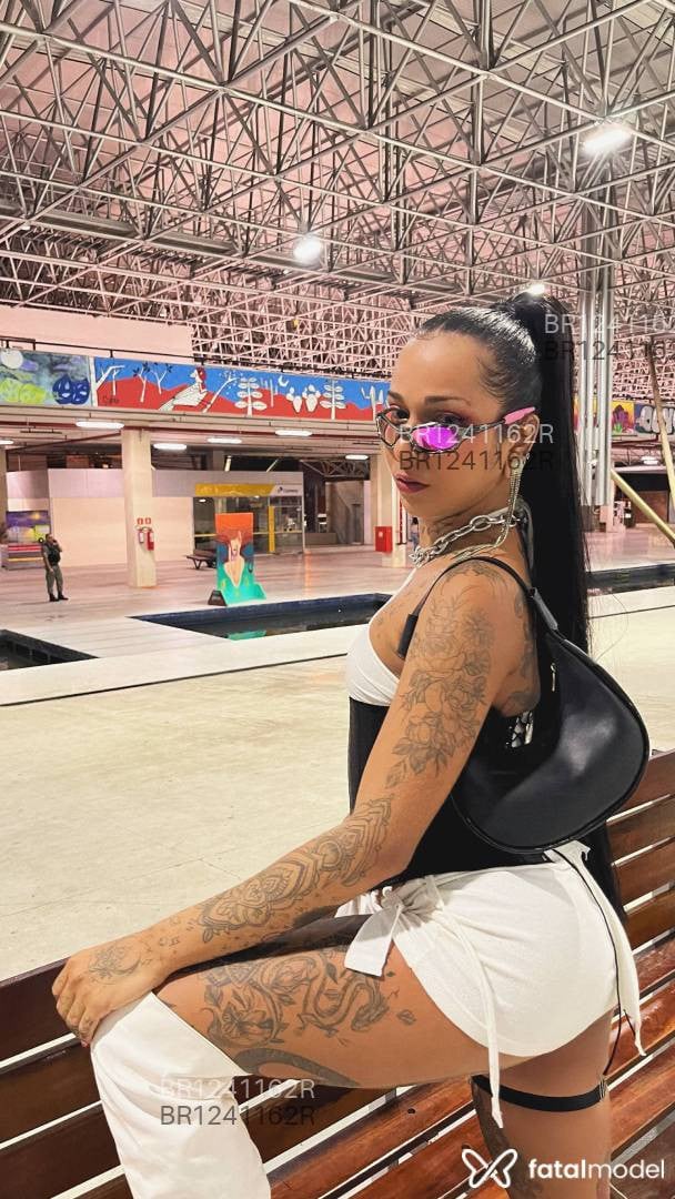 Acompanhante travesti com cabelo castanho de olhos castanhos em João Pessoa - Estelar