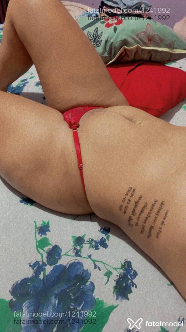 Acompanhante mulher morena (o) de olhos castanhos - Bruna