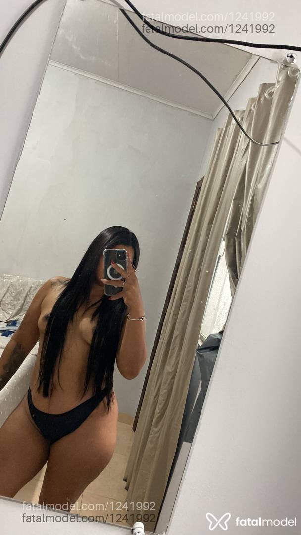 Acompanhante mulher morena (o) de olhos castanhos - Bruna