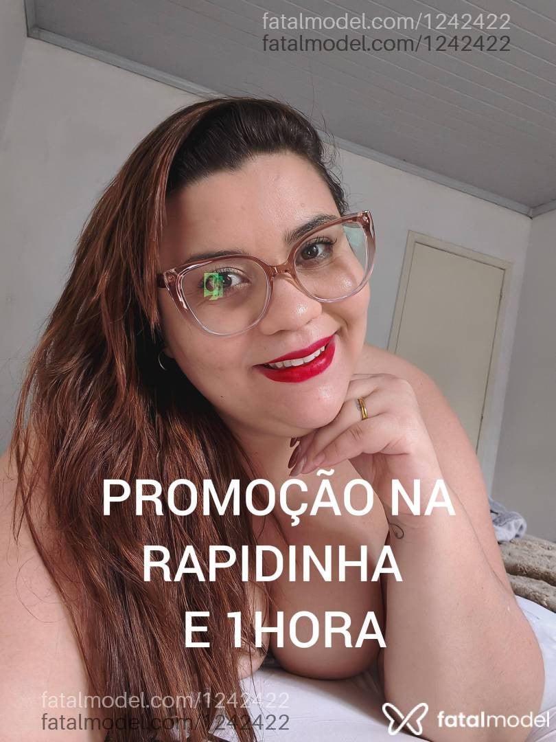 Acompanhante mulher com cabelo castanho de olhos mel - Duani Mello