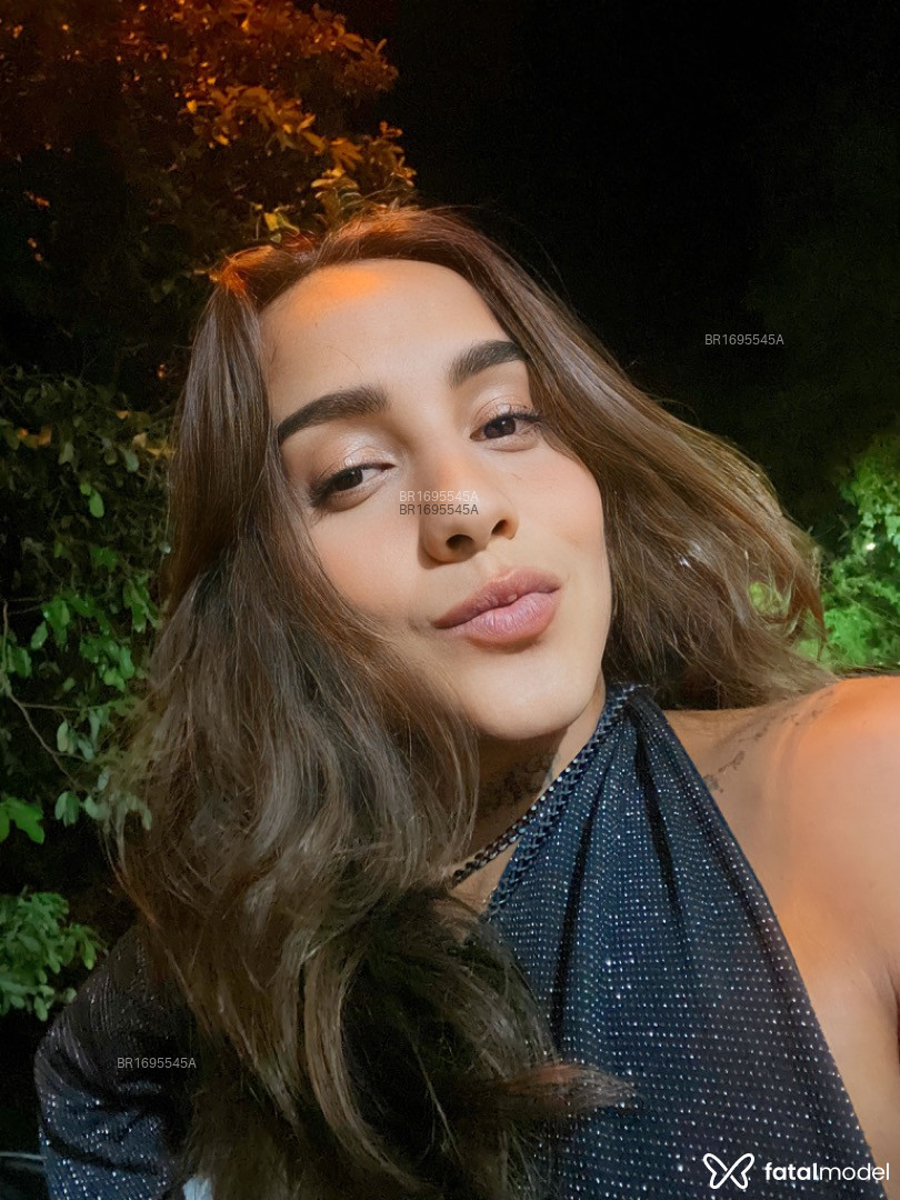Acompanhante mulher trans loira (o) de olhos castanhos em Virtual - Isahcecchini