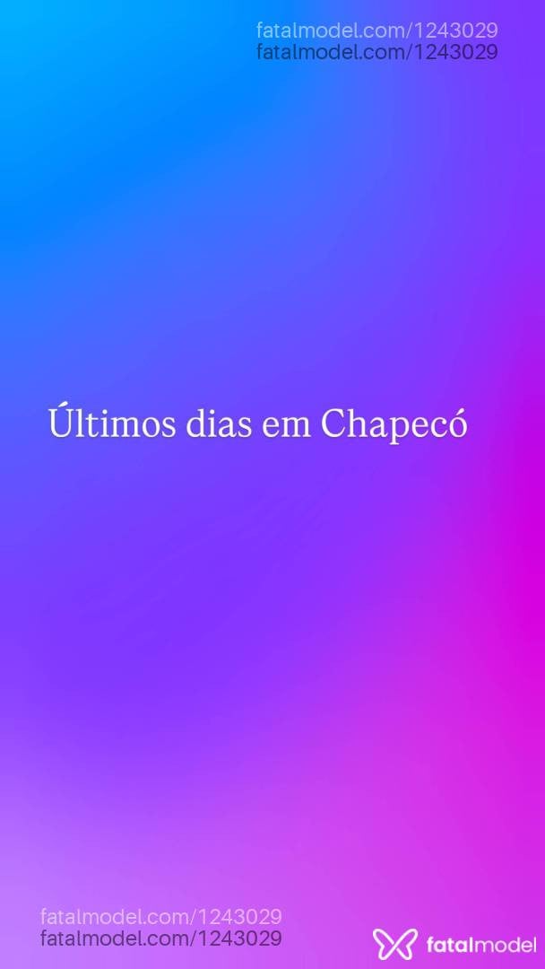 Acompanhante mulher trans com cabelo castanho de olhos castanhos - Brenda Paes