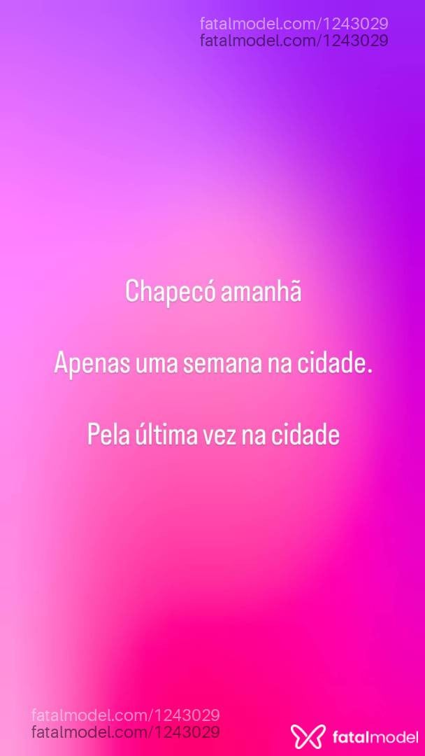 Acompanhante mulher trans com cabelo castanho de olhos castanhos - Brenda Paes