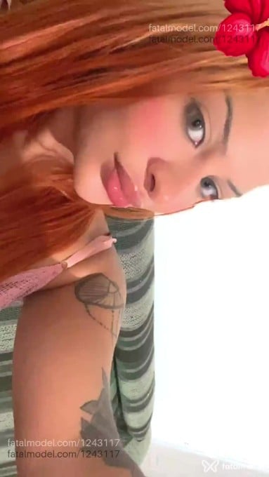 Acompanhante mulher ruiva (o) de olhos verdes em Guarapari Acompanhante mulher ruiva (o) de olhos verdes em Guarapari - Bruna