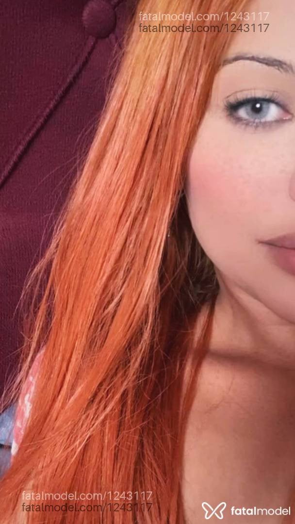 Acompanhante mulher ruiva (o) de olhos verdes - Bruna