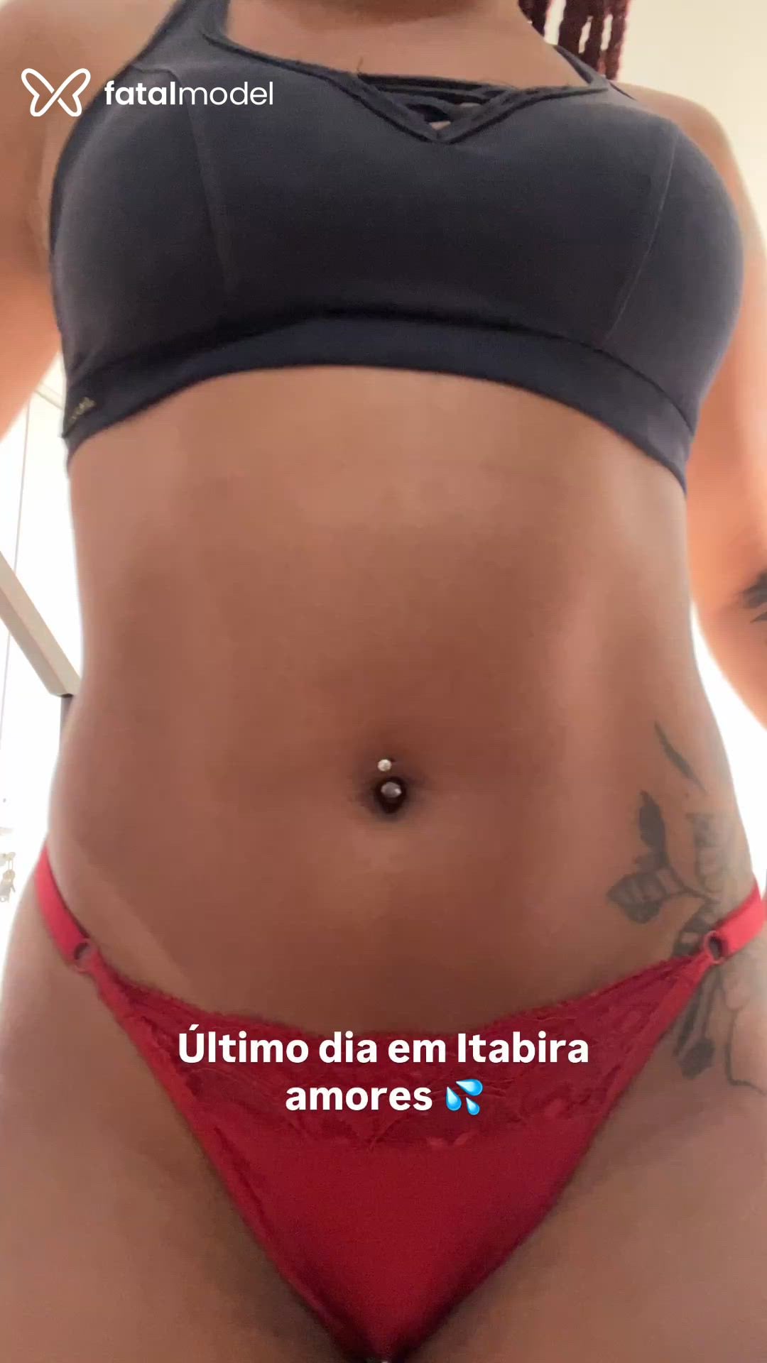Acompanhante mulher com cabelo castanho de olhos castanhos - Ayla Santorini Acompanhante mulher com cabelo castanho de olhos castanhos - Ayla Santorini