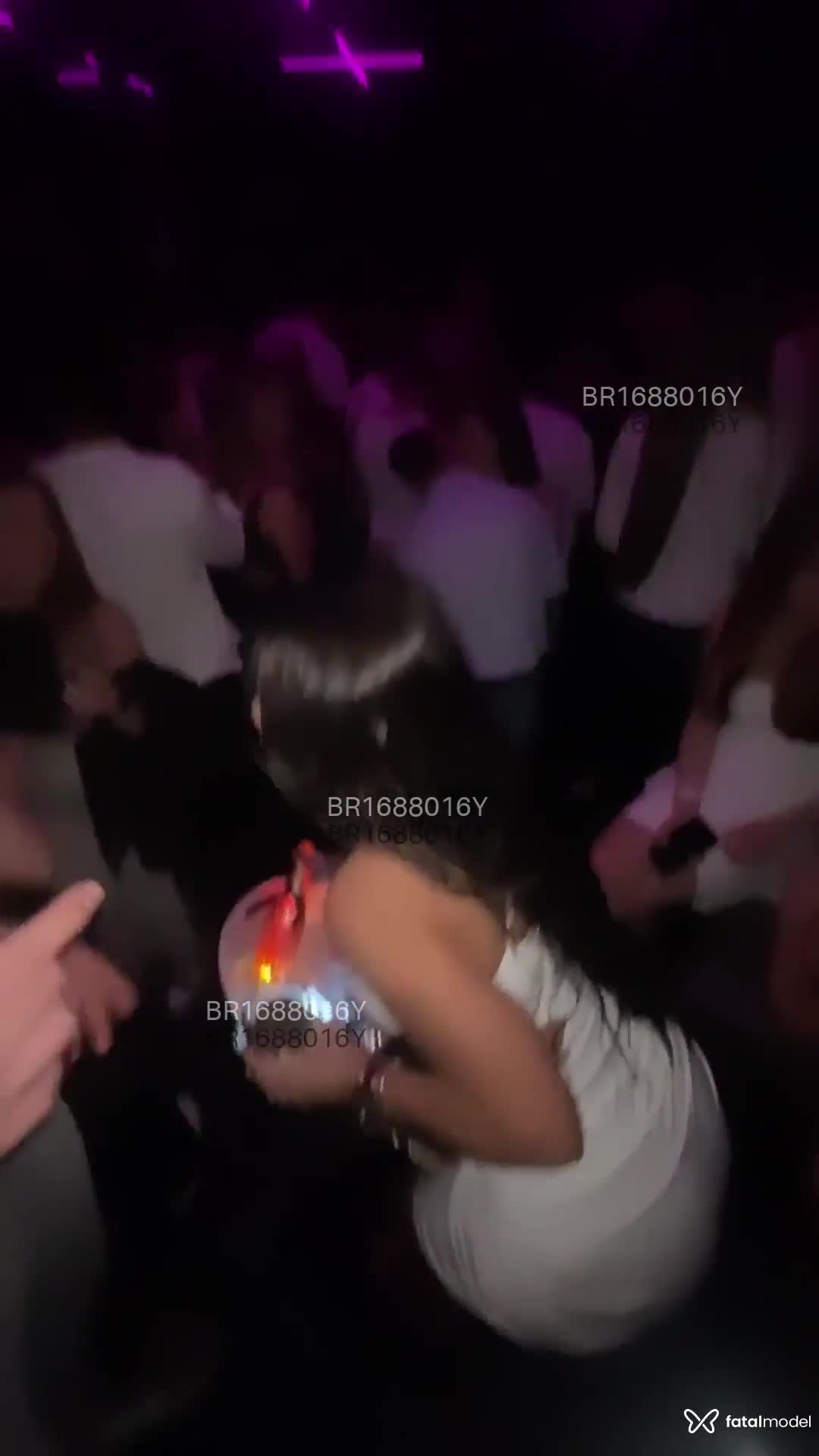 Acompanhante mulher morena (o) de olhos pretos em Juiz de Fora - MONIKE