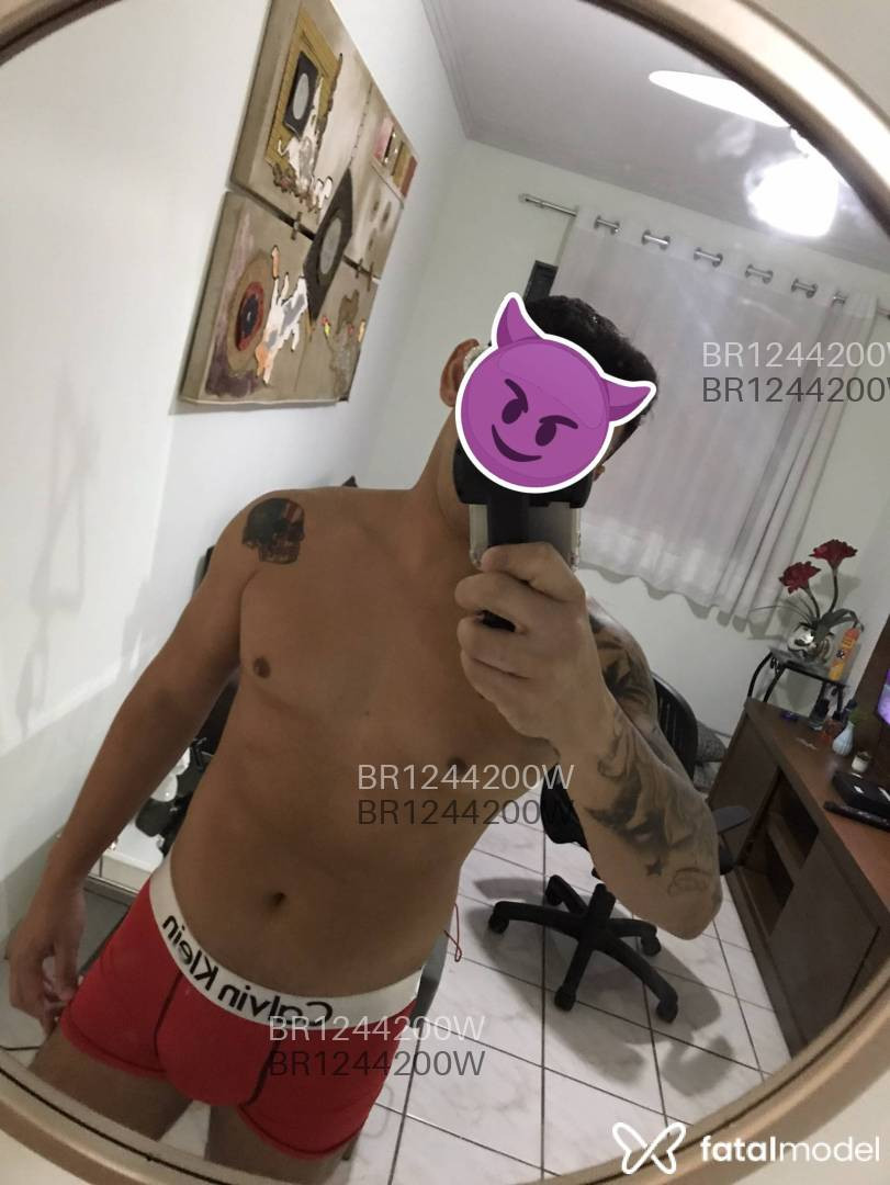 Acompanhante homem morena (o) de olhos castanhos em Maringá - Xander Bueno