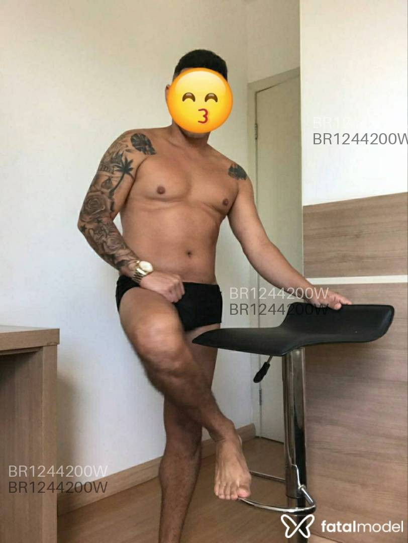 Acompanhante homem morena (o) de olhos castanhos em Maringá - Xander Bueno