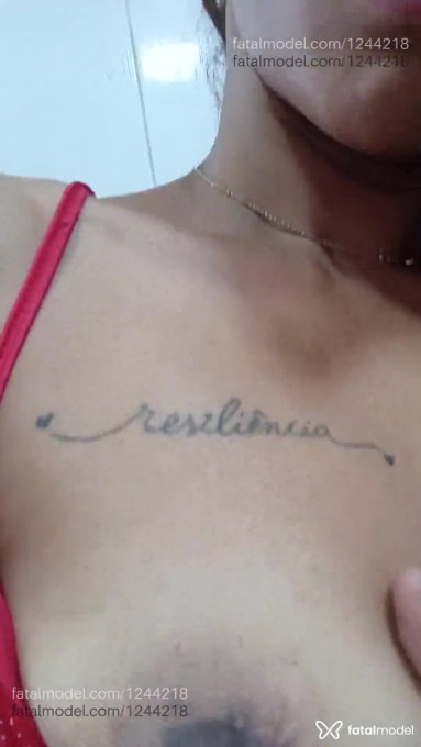 Acompanhante mulher ruiva (o) de olhos castanhos em Rio das Ostras - Luna Couto