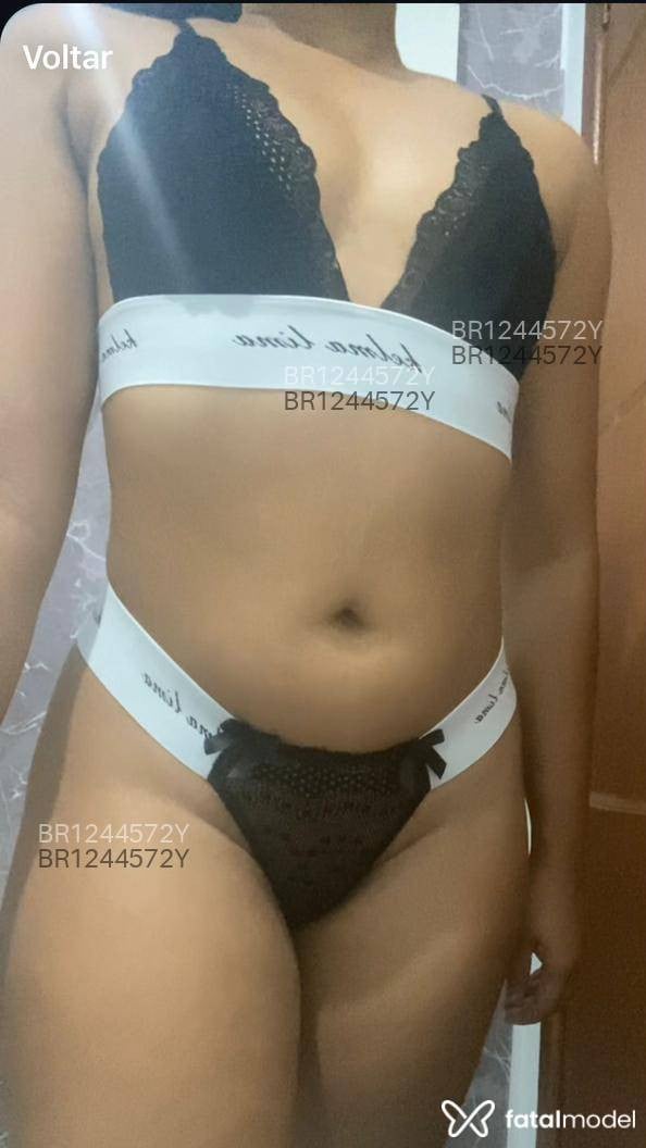 Acompanhante mulher com cabelo castanho de olhos pretos em Santo Antônio de Jesus - Bia Figueredo