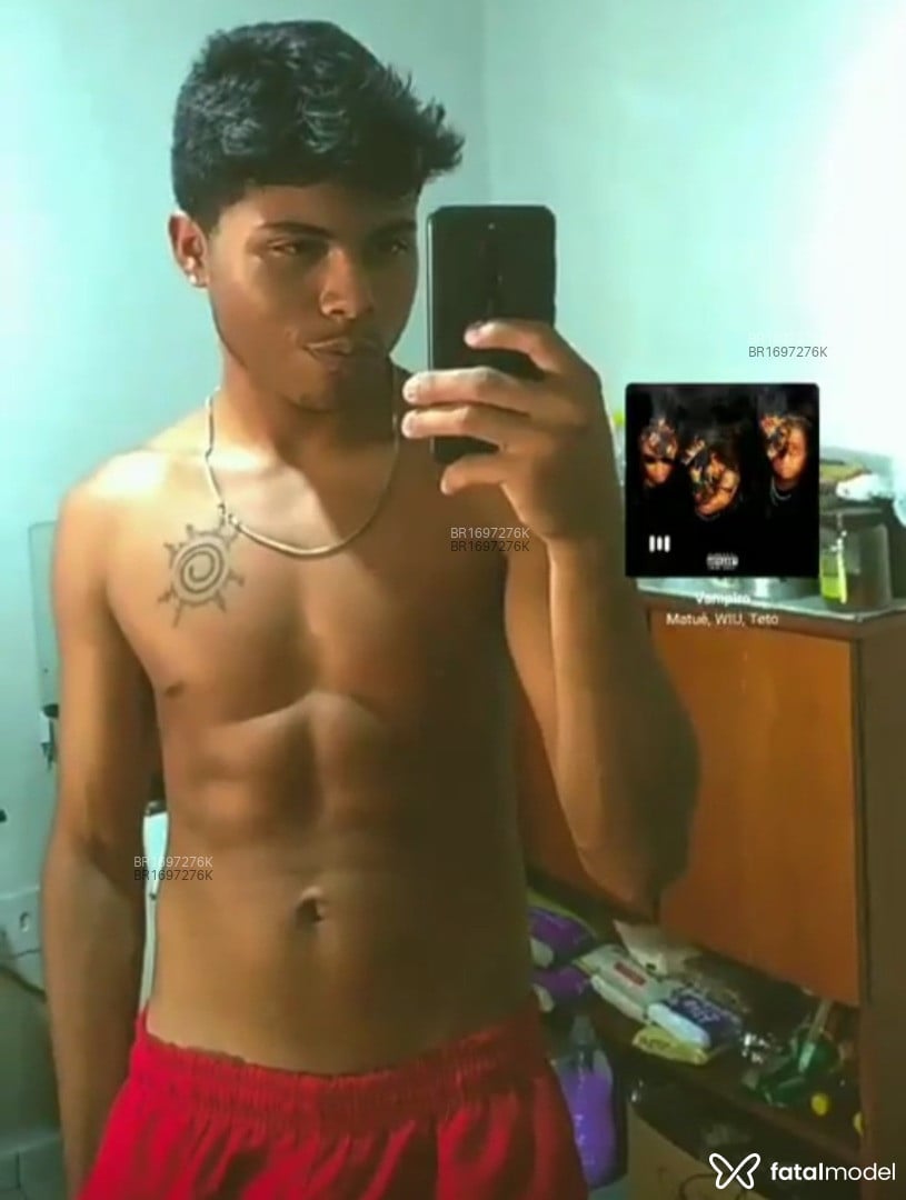 Acompanhante homem morena (o) de olhos castanhos em Porto Velho - Gabriel Bello