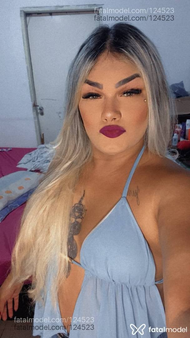 Acompanhante mulher trans loira (o) de olhos castanhos em Lorena - Bittencourt