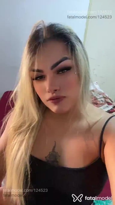 Acompanhante mulher trans loira (o) de olhos castanhos em Lorena Acompanhante mulher trans loira (o) de olhos castanhos em Lorena - Bittencourt