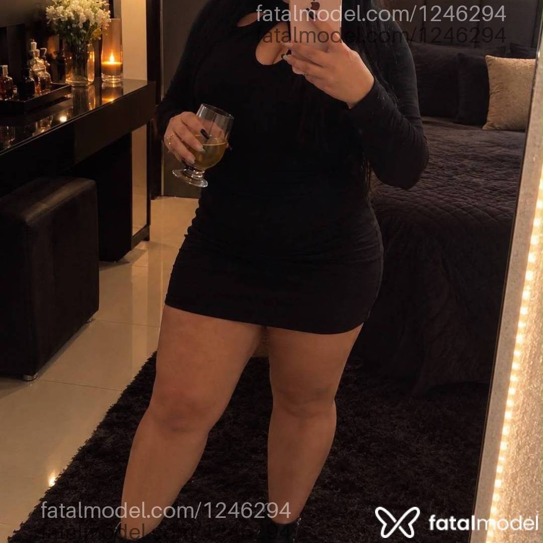 Acompanhante mulher morena (o) de olhos castanhos - Melissa
