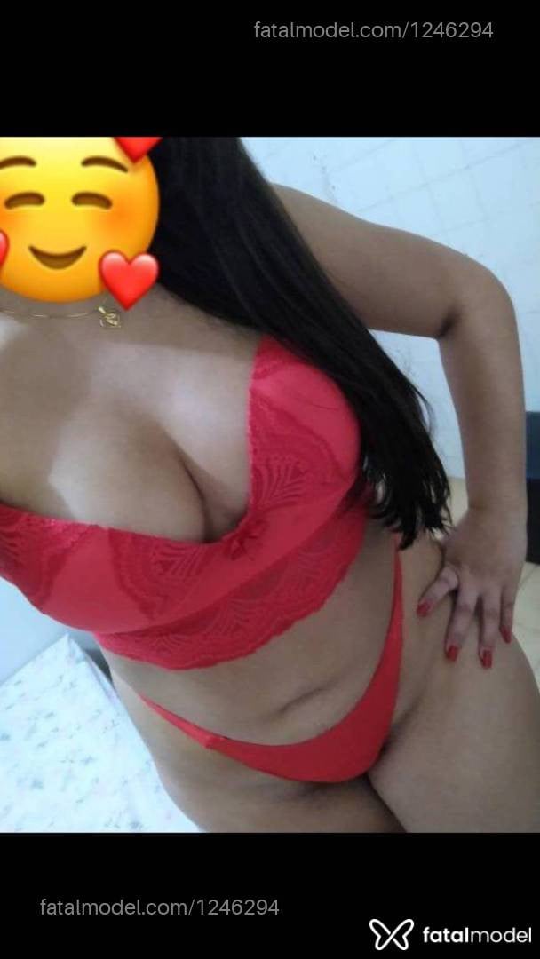 Acompanhante mulher morena (o) de olhos castanhos - Melissa