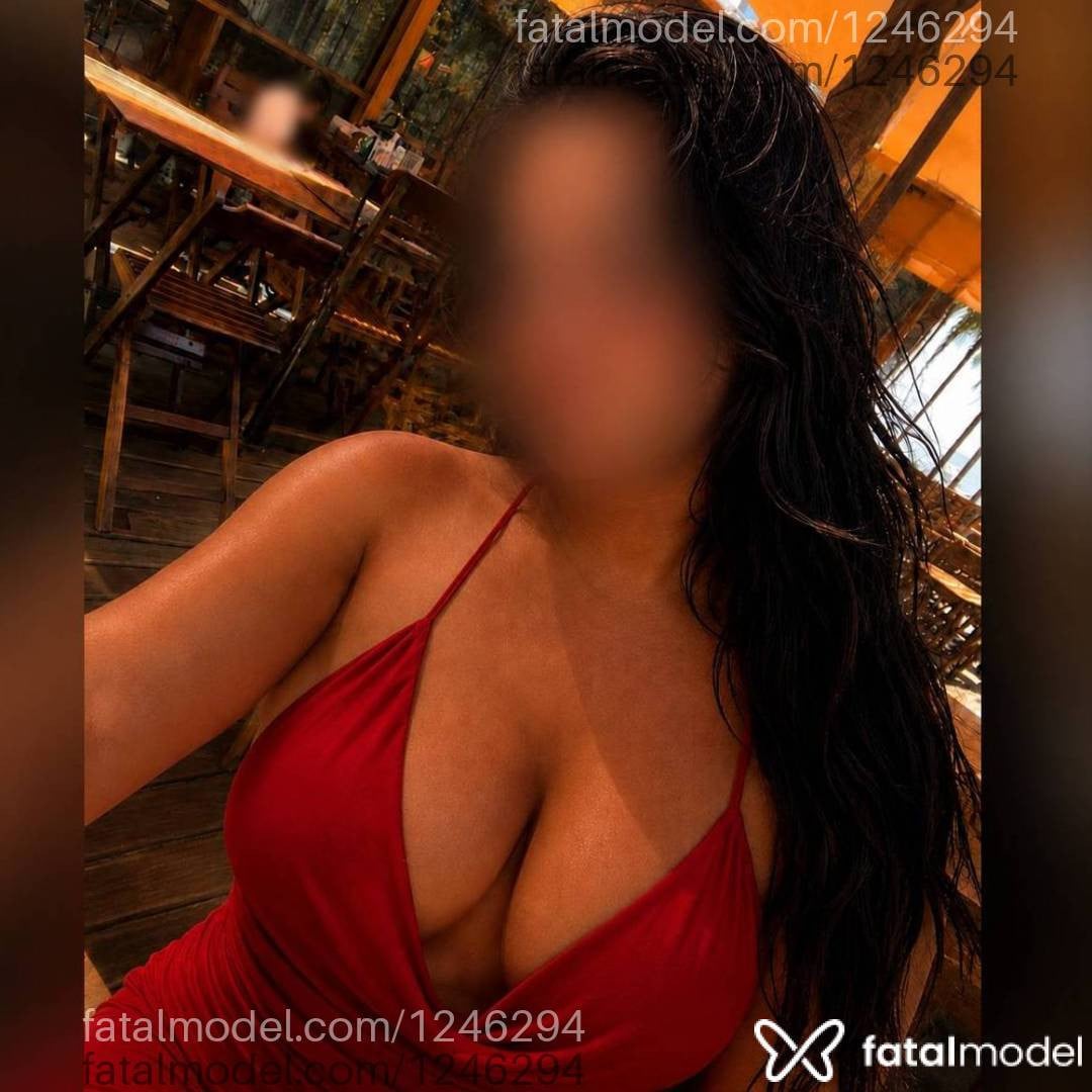 Acompanhante mulher morena (o) de olhos castanhos - Melissa