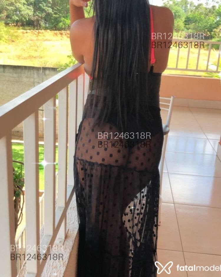 Acompanhante mulher com cabelo castanho de olhos pretos em Itumbiara Acompanhante mulher com cabelo castanho de olhos pretos em Itumbiara - Rafhaella