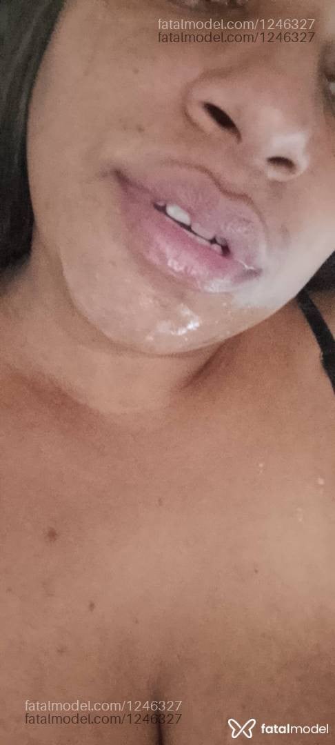 Acompanhante mulher com cabelo castanho de olhos pretos em Porto Alegre - Yasmin