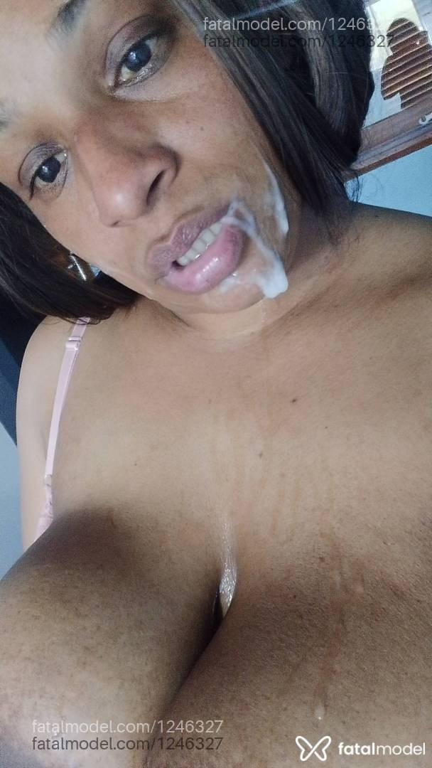 Acompanhante mulher com cabelo castanho de olhos pretos em Viamão - Yasmin