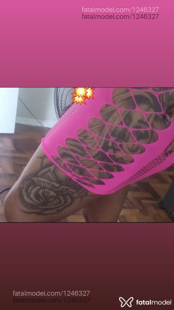 Acompanhante mulher com cabelo castanho de olhos pretos - Yasmin