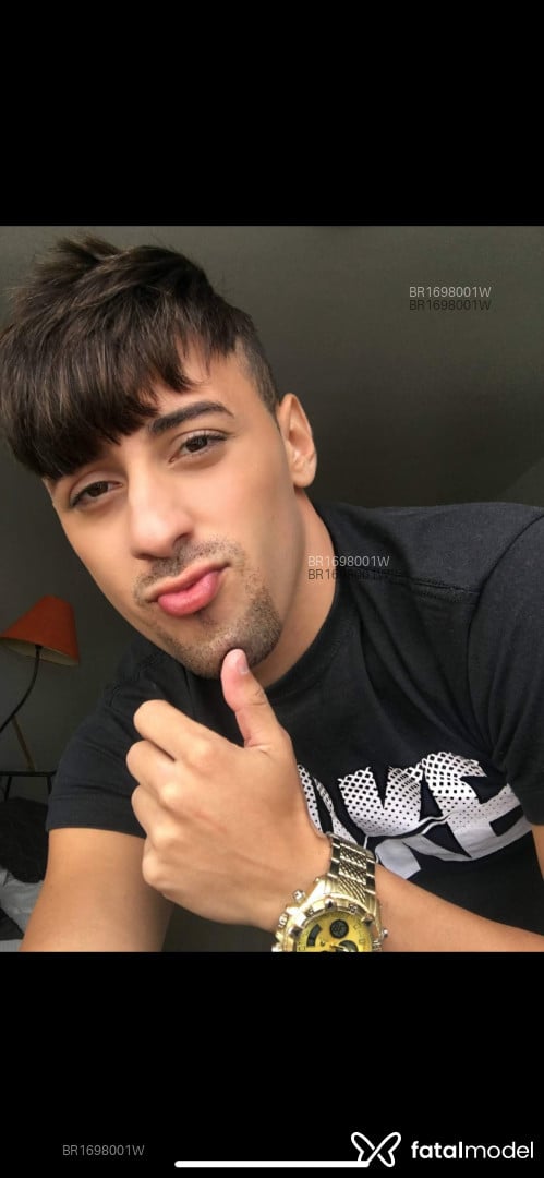 Acompanhante homem morena (o) de olhos castanhos em Pirapetinga Acompanhante homem morena (o) de olhos castanhos em Pirapetinga - Raphael Maldonato