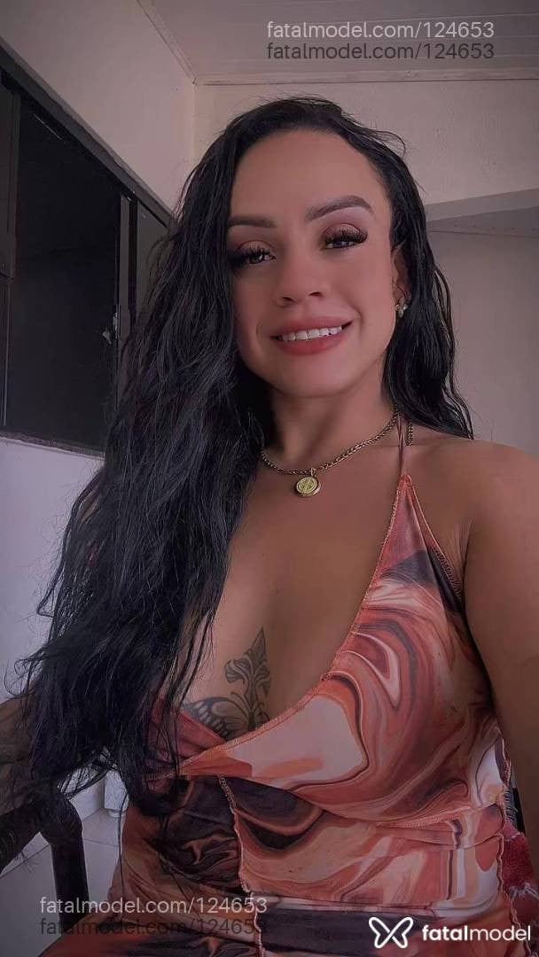 Acompanhante mulher trans loira (o) de olhos castanhos - Penélope