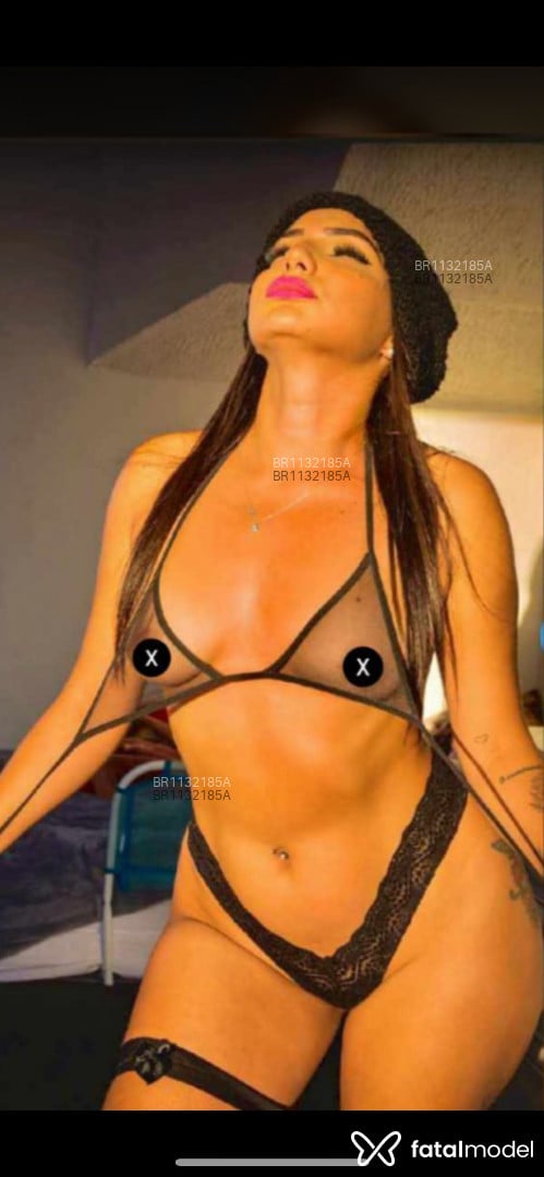 Acompanhante mulher com cabelo castanho de olhos castanhos em Pouso Alegre - Rebeca