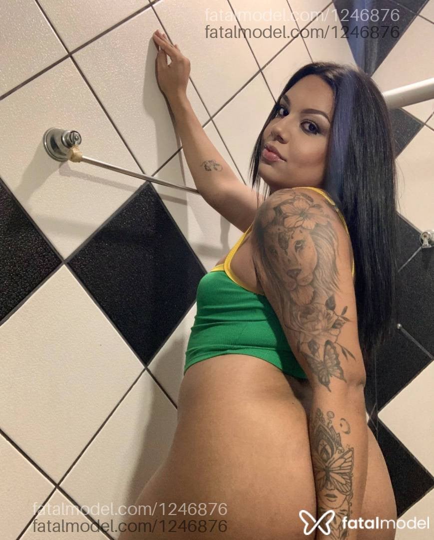 Acompanhante mulher trans morena (o) de olhos castanhos - Nicole Almeida