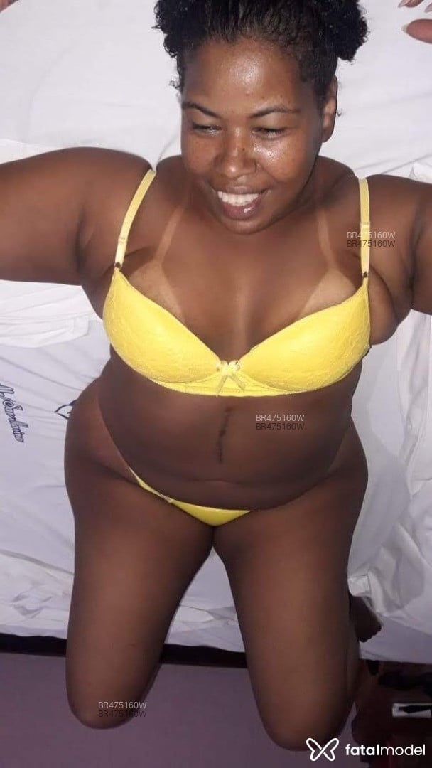 Acompanhante mulher morena (o) de olhos castanhos em Belo Horizonte Acompanhante mulher morena (o) de olhos castanhos em Belo Horizonte - Jussara