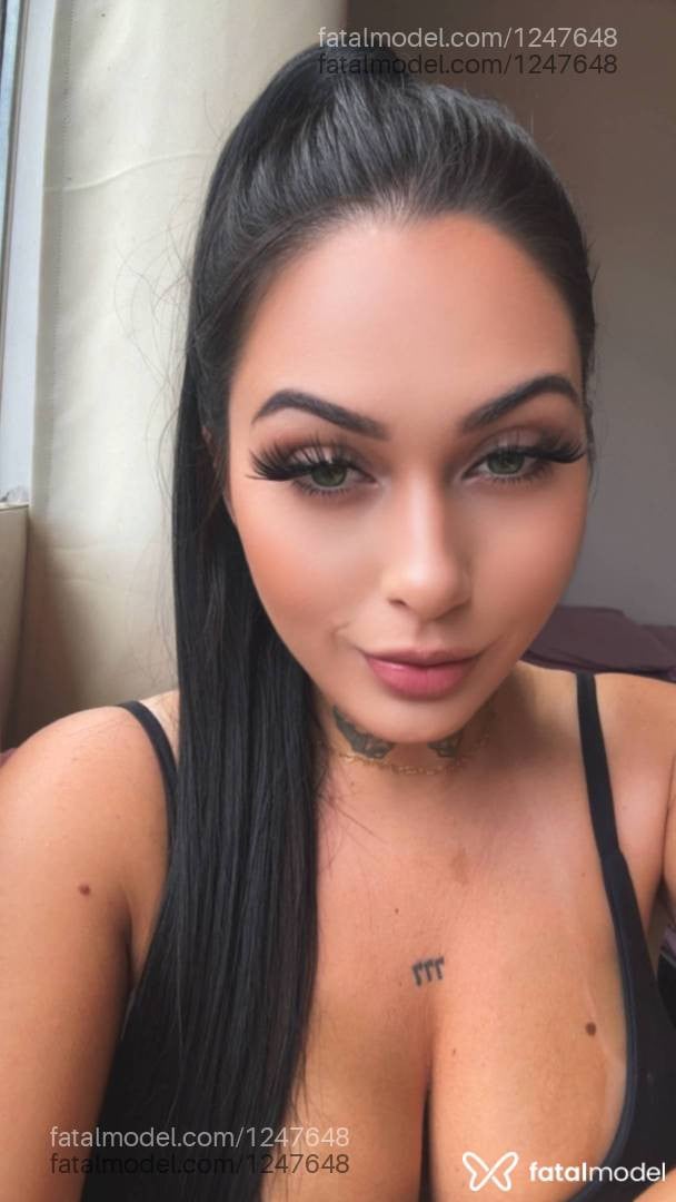 Acompanhante mulher morena (o) de olhos verdes em Vacaria Acompanhante mulher morena (o) de olhos verdes em Vacaria - SOFIA