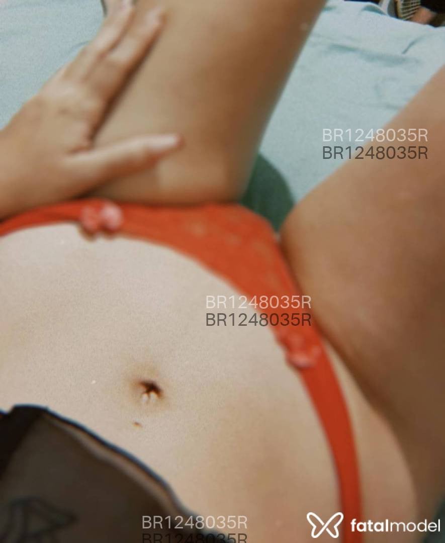 Acompanhante mulher loira (o) de olhos castanhos em Itapeva Acompanhante mulher loira (o) de olhos castanhos em Itapeva - Mikaela