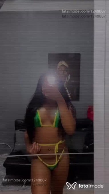 Acompanhante mulher trans morena (o) de olhos pretos em Cabo Frio Acompanhante mulher trans morena (o) de olhos pretos em Cabo Frio - Nathalia Trindade