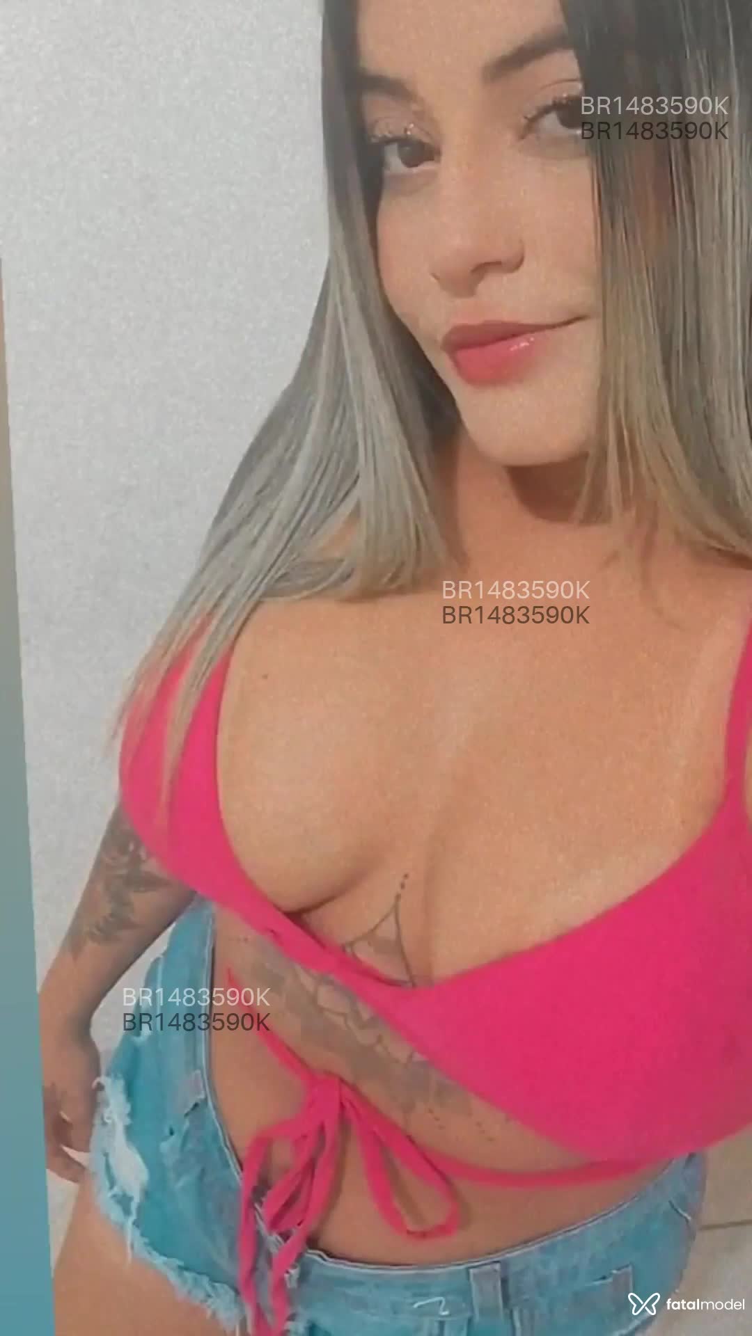 Acompanhante mulher loira (o) de olhos castanhos em Patos Acompanhante mulher loira (o) de olhos castanhos em Patos - sofia meltz