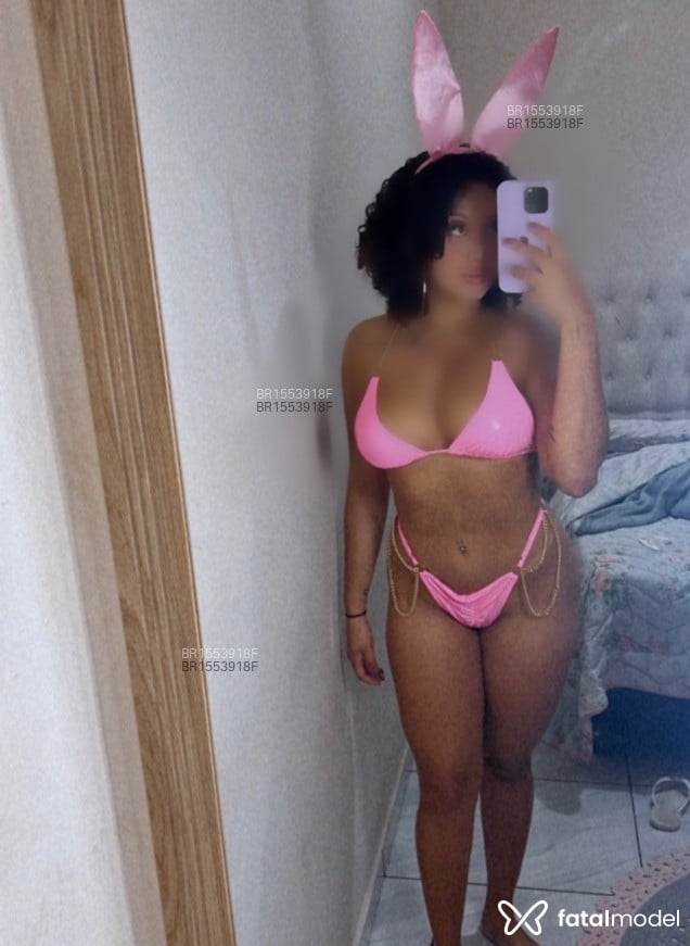 Acompanhante mulher com cabelo castanho de olhos castanhos em Campinas - Bruna Carvalho