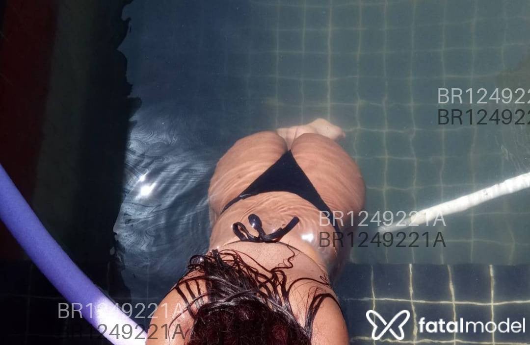 Acompanhante mulher com cabelo castanho de olhos castanhos em Araruama - Emanuelly