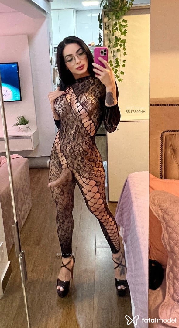 Acompanhante mulher trans morena (o) de olhos mel em Bragança Paulista - Júlia denttelo