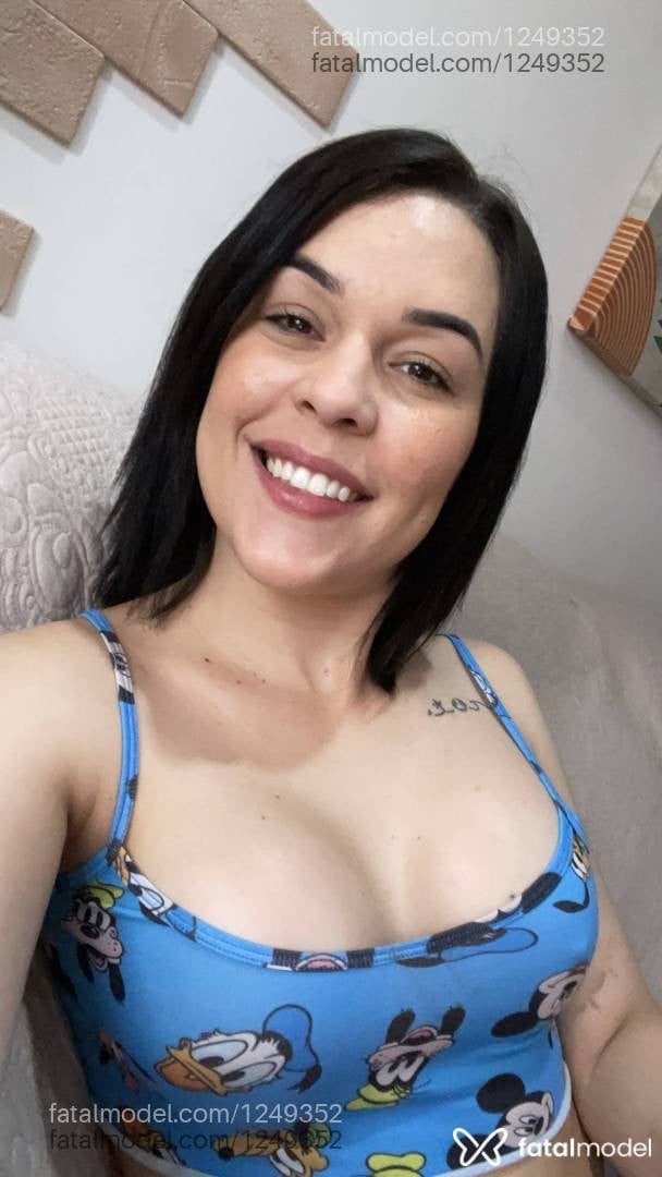Acompanhante mulher com cabelo castanho de olhos castanhos em Criciúma - Marcela