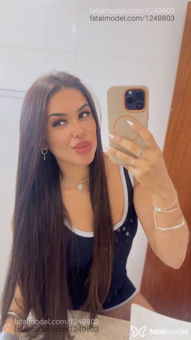 Acompanhante mulher ruiva (o) de olhos castanhos em Unaí - Dudaa