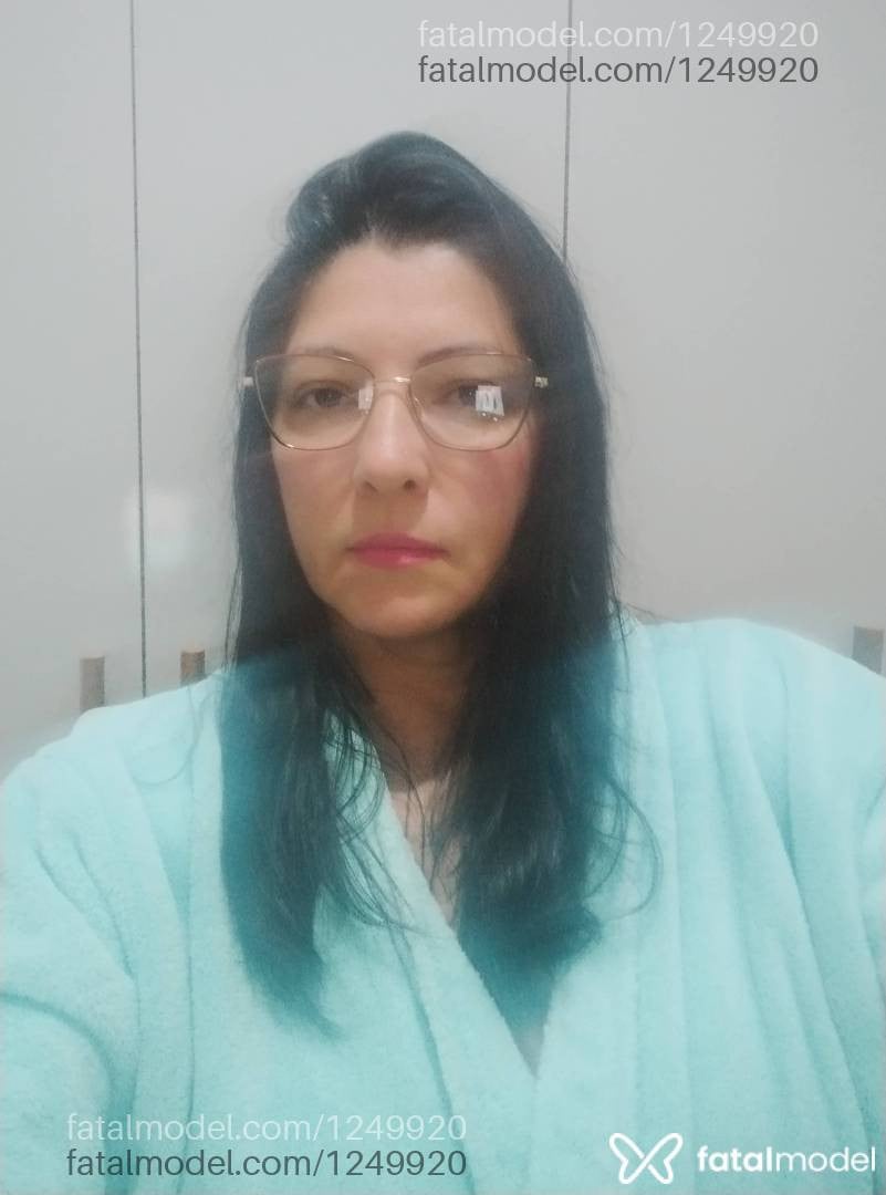 Acompanhante mulher com cabelo castanho de olhos pretos em Rio Grande - Talissa