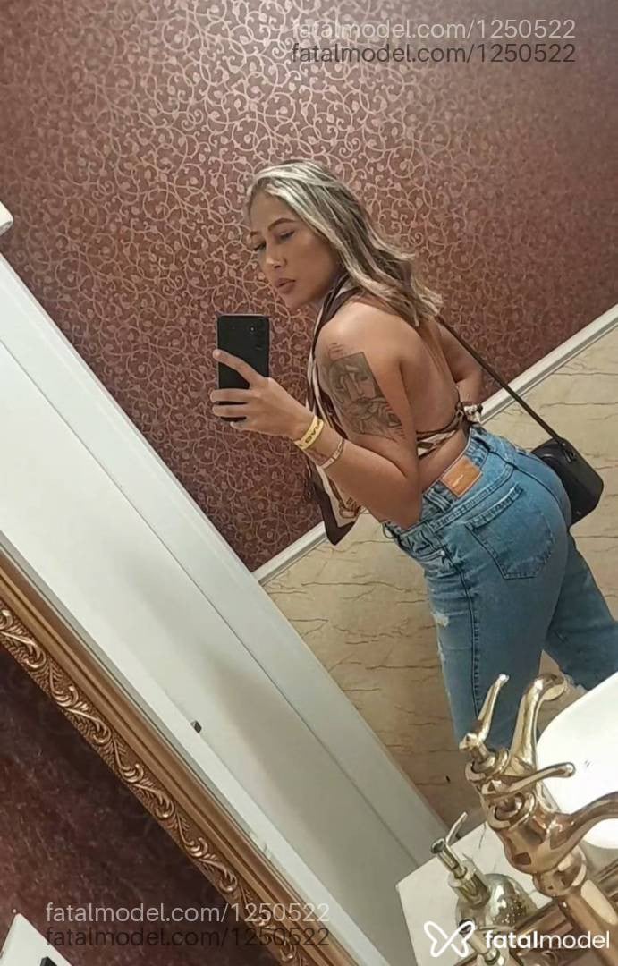 Acompanhante mulher loira (o) de olhos castanhos em Foz do Iguaçu - Amanda
