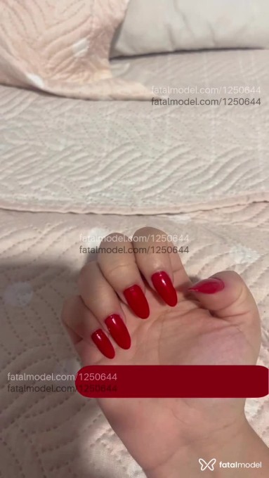 Acompanhante mulher morena (o) de olhos castanhos - Juliana