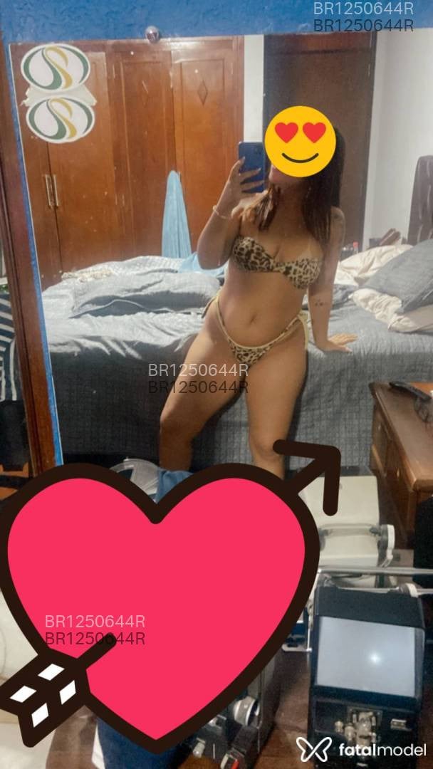Acompanhante mulher morena (o) de olhos castanhos - Juliana