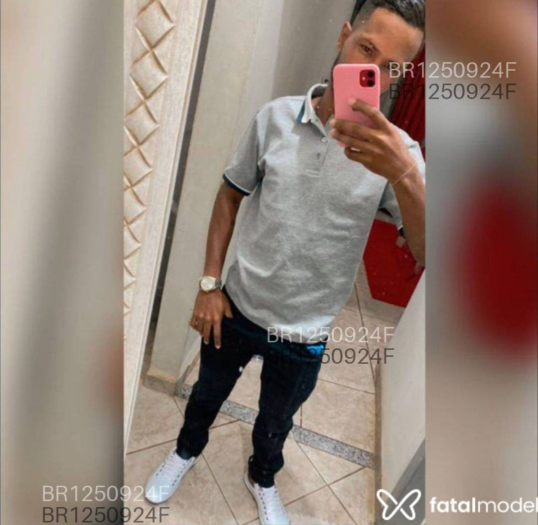 Acompanhante homem trans sem cabelo de olhos castanhos em Montes Claros - MASSAGEM TÂNTRICA