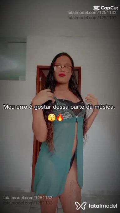 Acompanhante travesti ruiva (o) de olhos pretos em Itabira - Baianah Arretadah