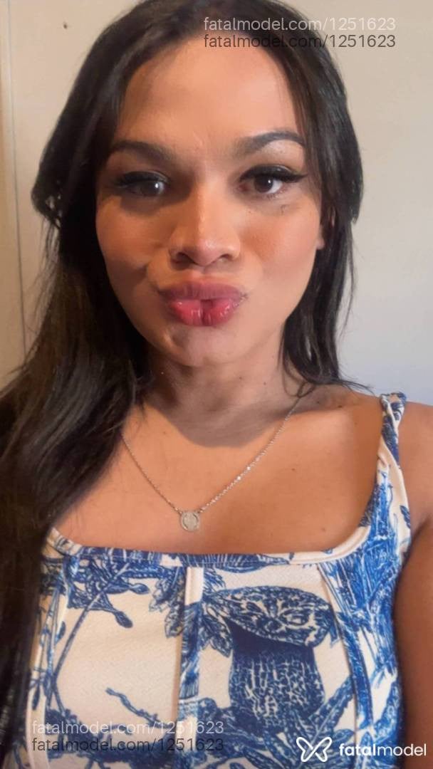 Acompanhante mulher trans morena (o) de olhos castanhos em Campos Novos Acompanhante mulher trans morena (o) de olhos castanhos em Campos Novos - Nina Sarah